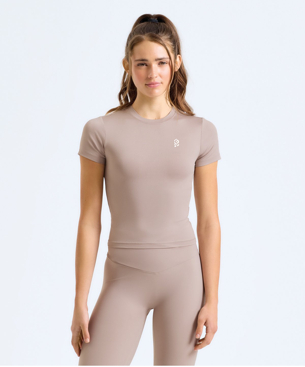 Ravar - Womens Fitted Performance Tee